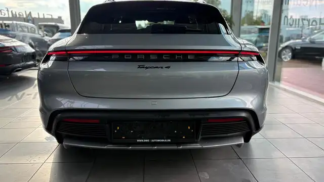 Porsche Taycan view 7