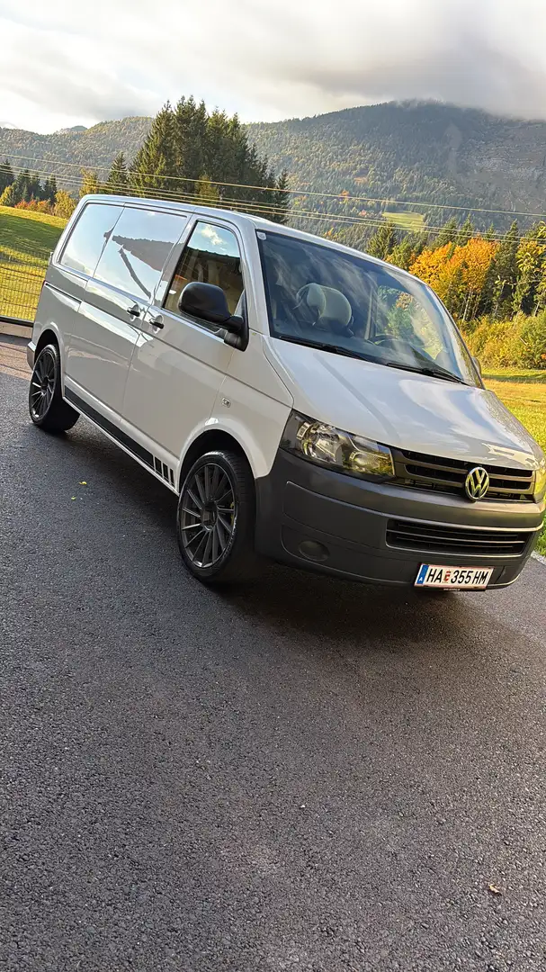 Volkswagen T5 Transporter - 1