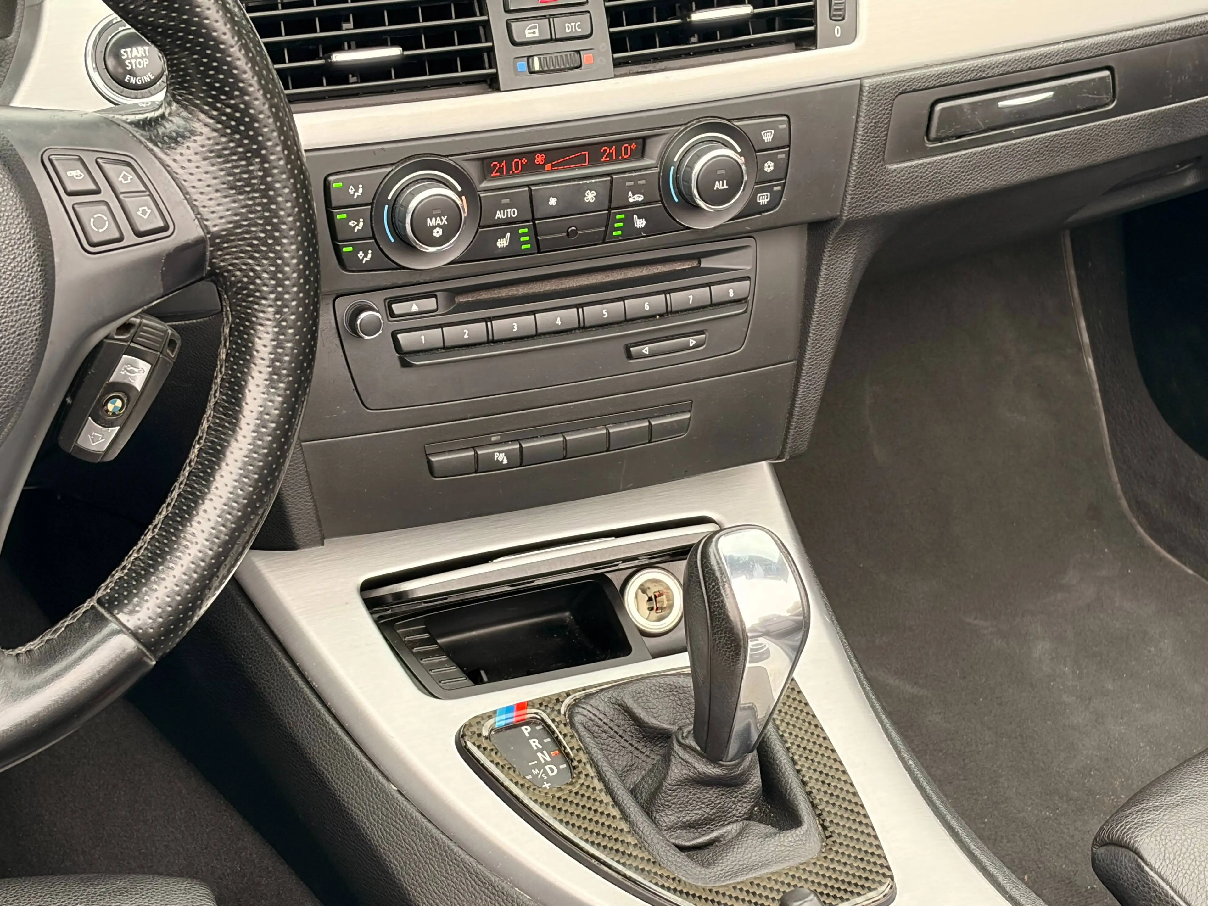 BMW 320 Cabriolet 320d - PACK M - AUTO - TEL : 0484359705 — photo 10