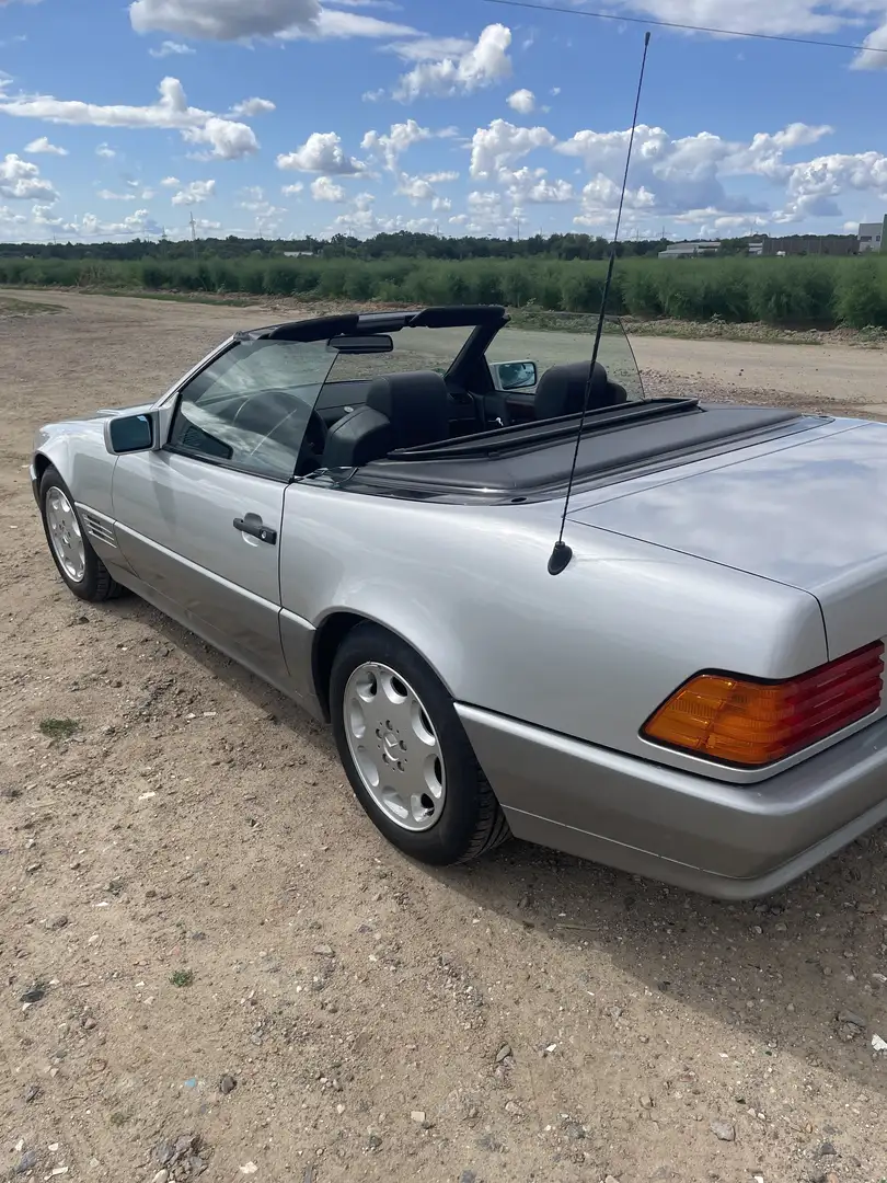 Mercedes-Benz SL 300 SL-300 - 1