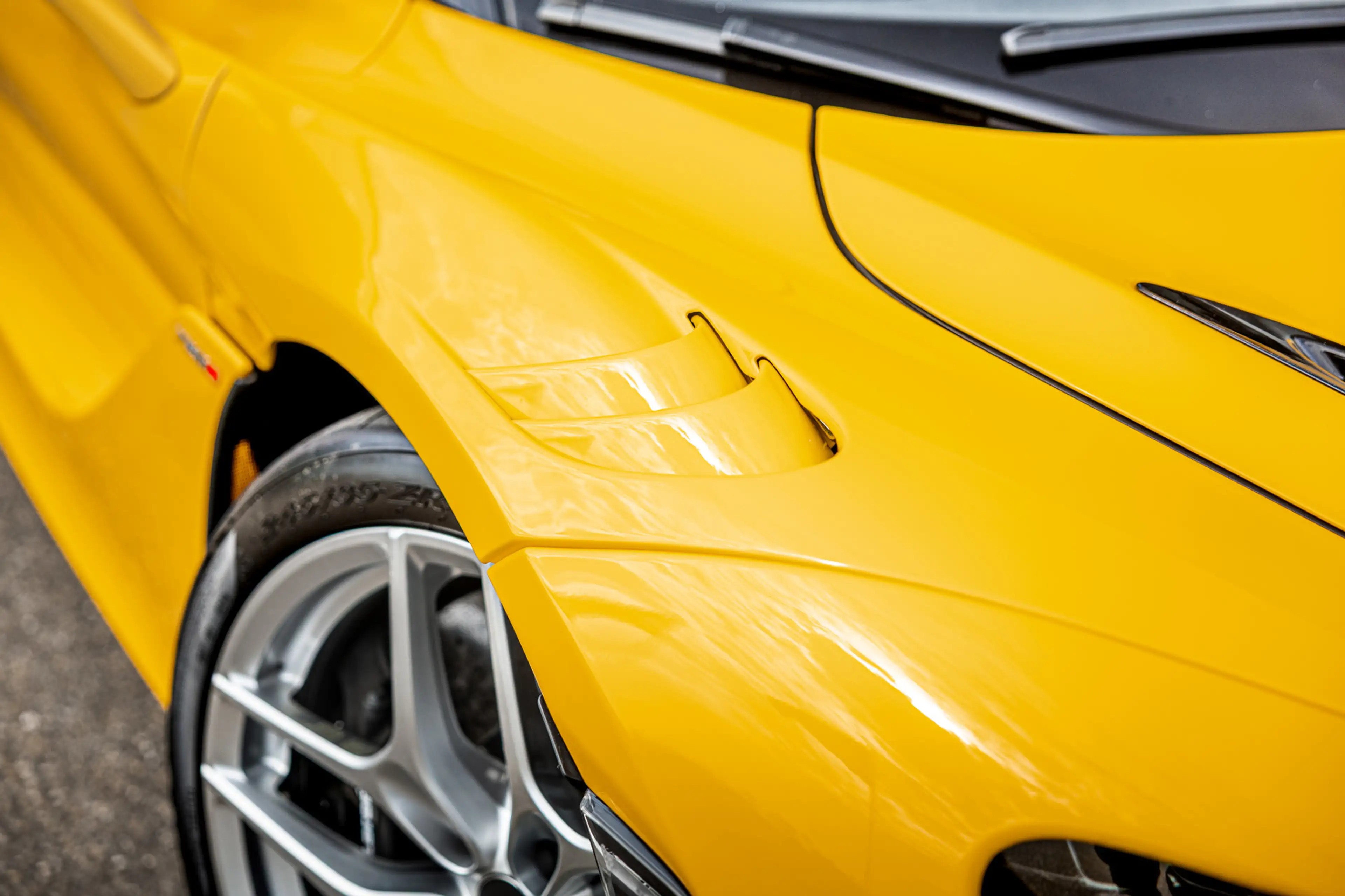 McLaren 750S Spider / Vulcano Yellow / Lift System / Elektrochr — photo 15
