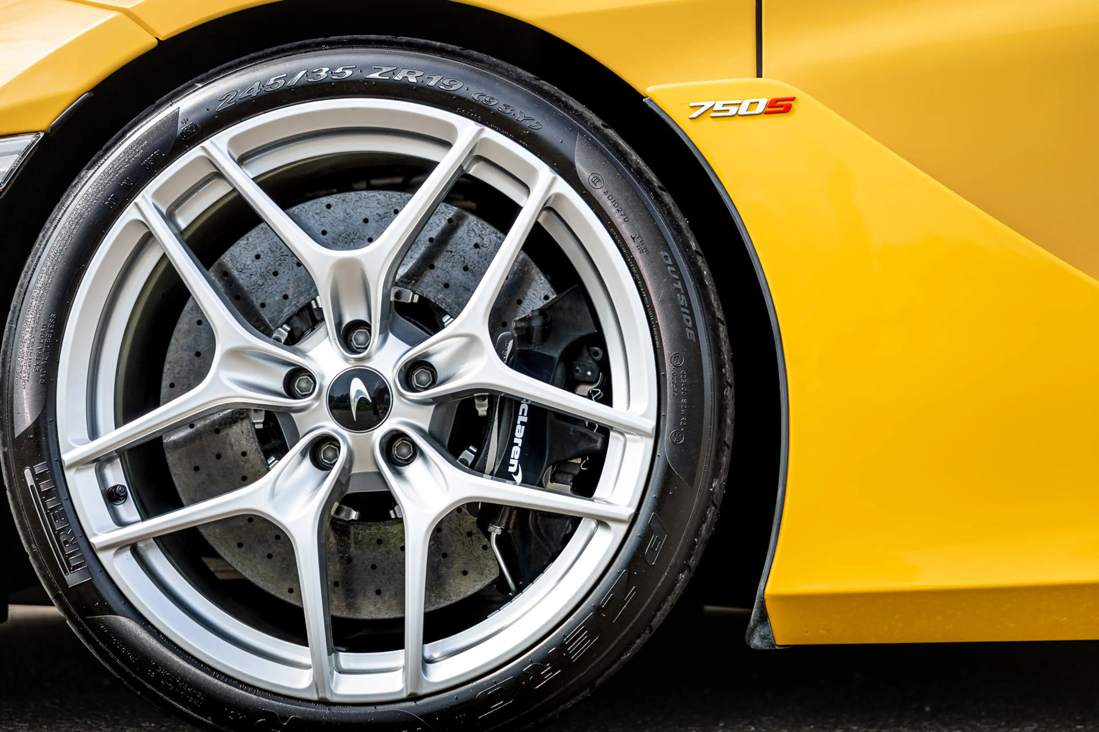 McLaren 750S Spider / Vulcano Yellow / Lift System / Elektrochr — photo 43