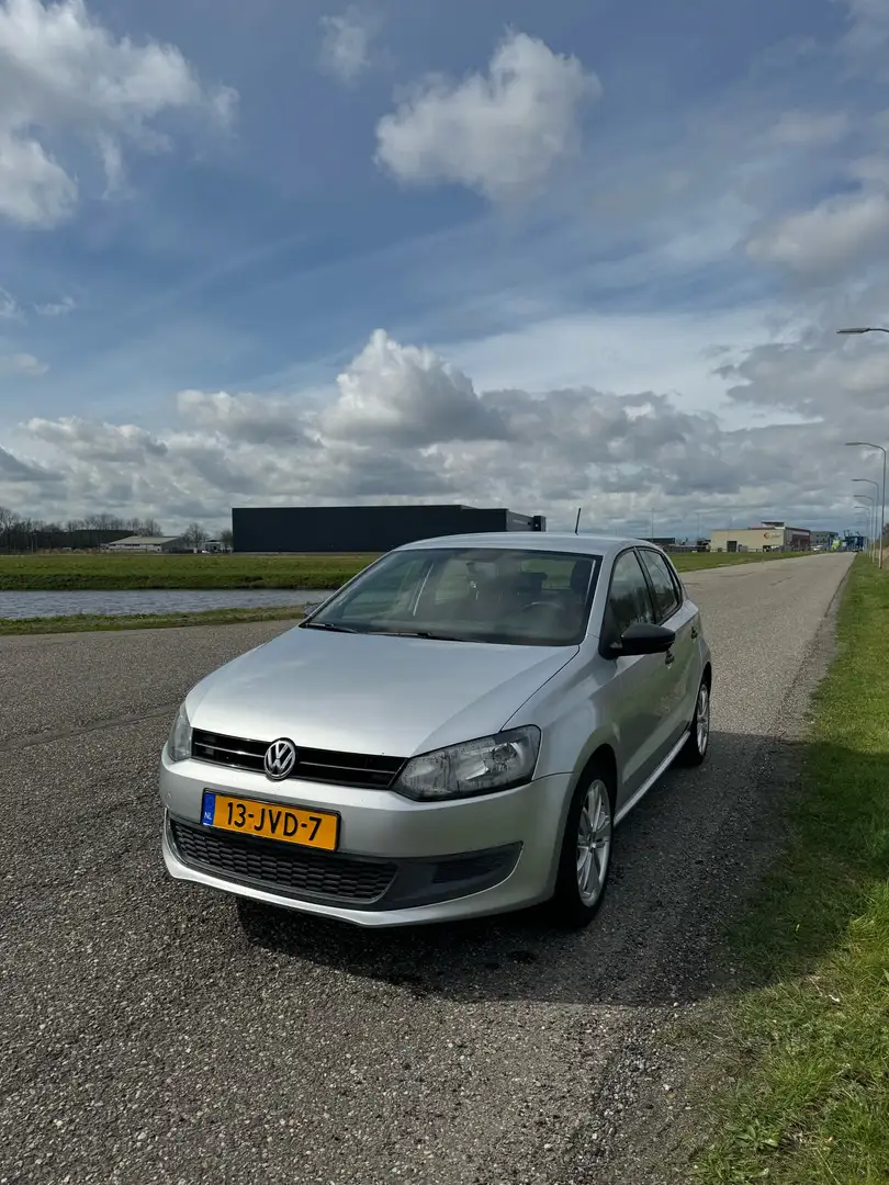 Volkswagen Polo 1.4 Comfortline | Derde eigenaar | Apple Carplay Zilver - 1