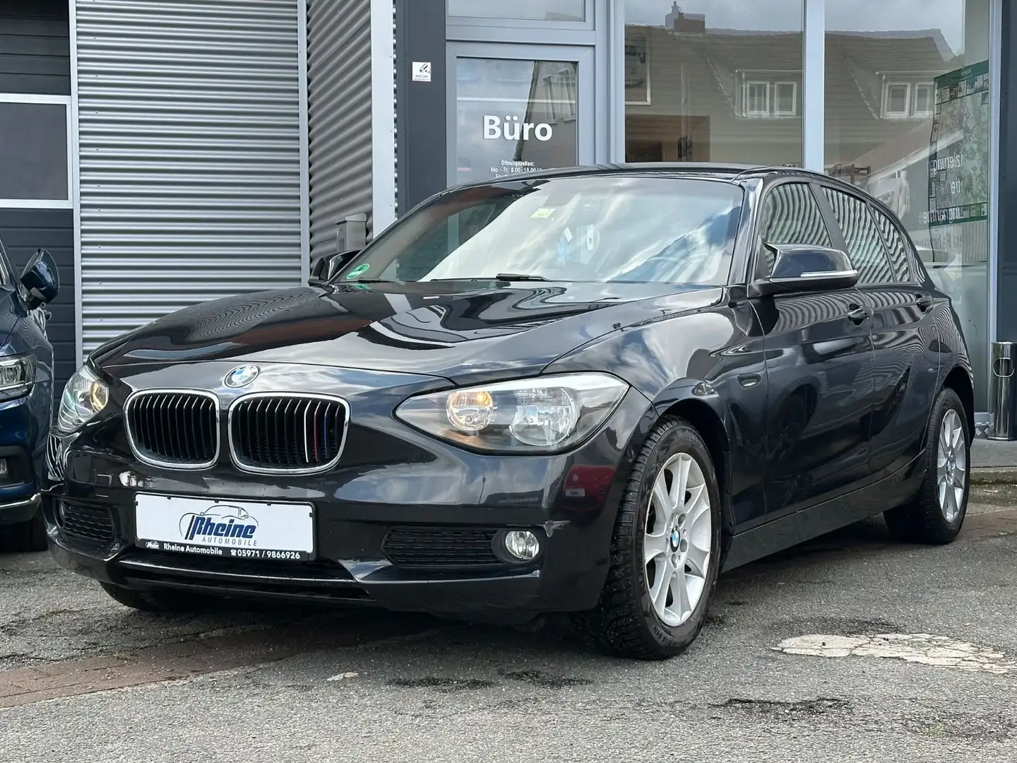 BMW 114 Baureihe 1 Lim.5-trg. 114 i*PDC*SHZ*MFKL*TOP Schwarz - 2
