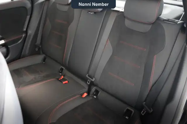Mercedes-Benz GLA view 13