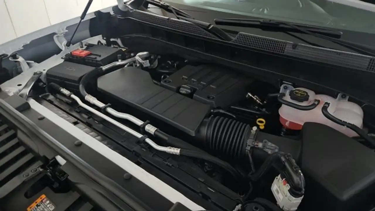 Chevrolet Silverado 1500 photo Chevrolet Silverado 1500