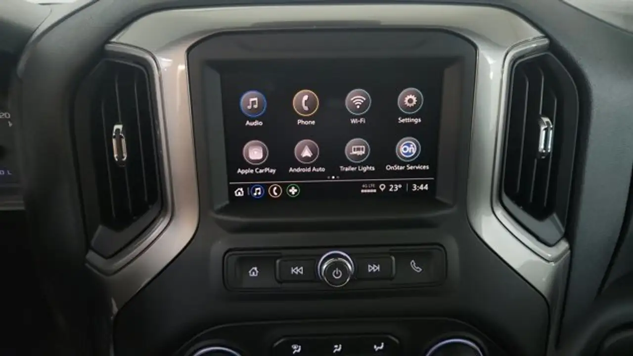 Chevrolet Silverado 1500 photo Chevrolet Silverado 1500