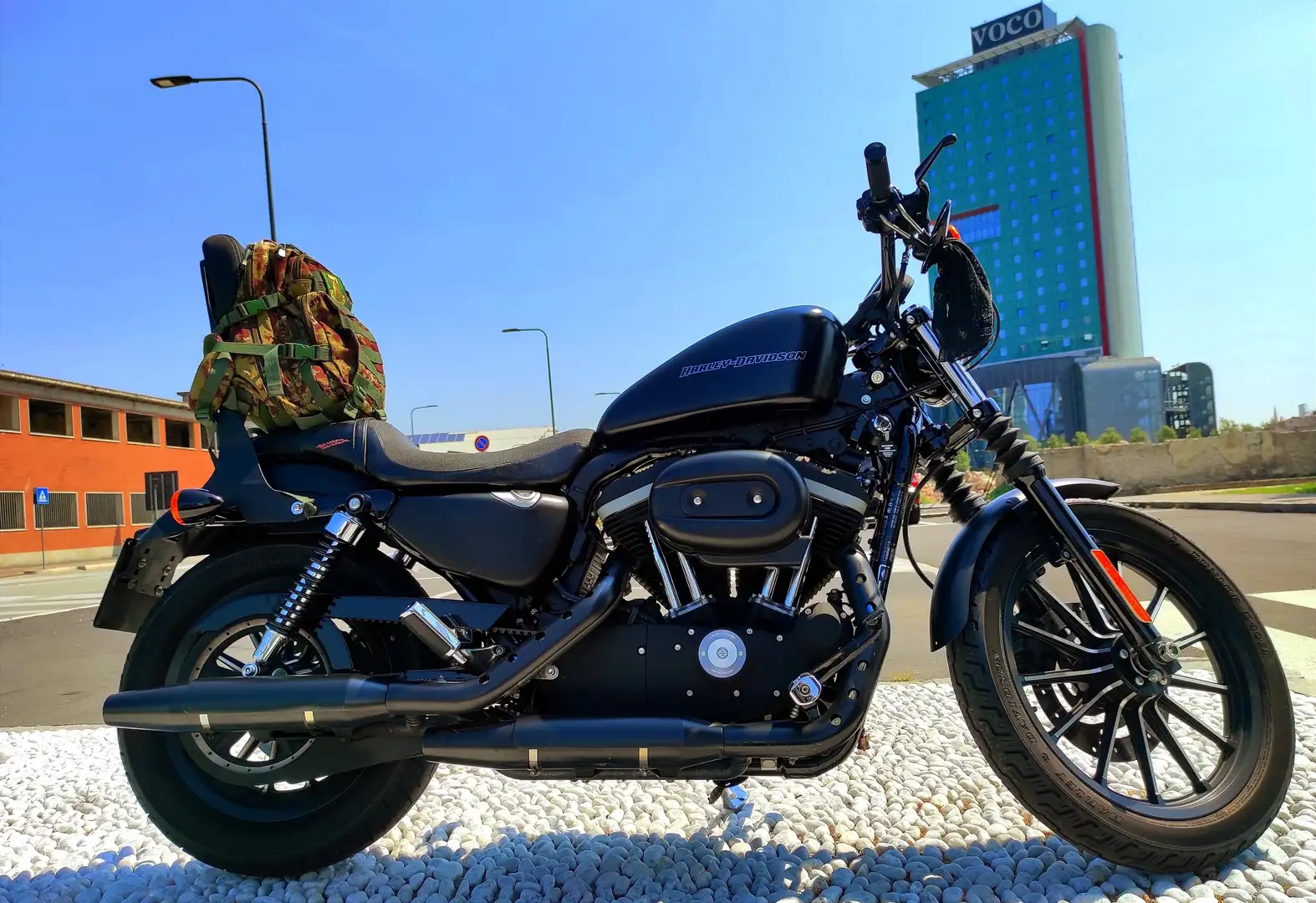 Harley-Davidson Sportster 883 Iron Negru - 2