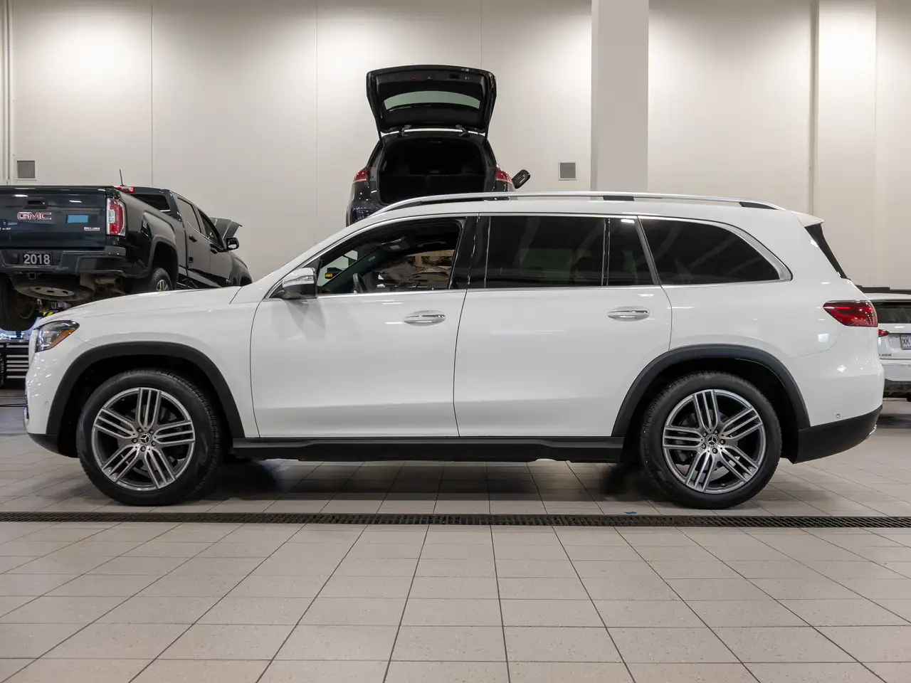 Mercedes-Benz GLS photo Mercedes-Benz GLS