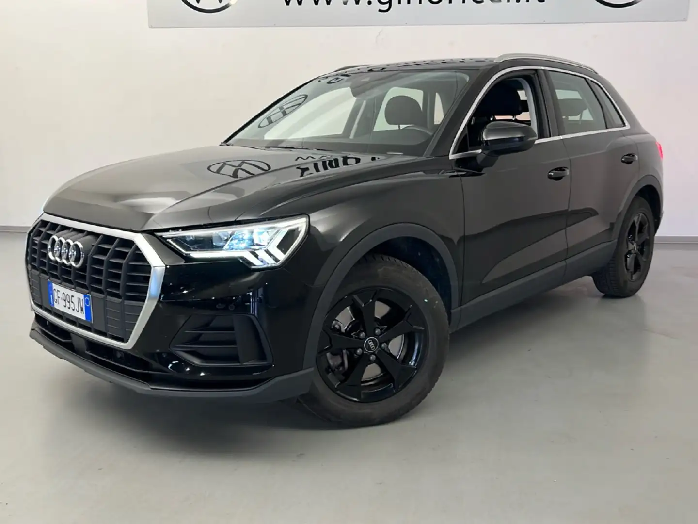 Audi Q3 40 TFSI quattro S tronic Business Nero - 2