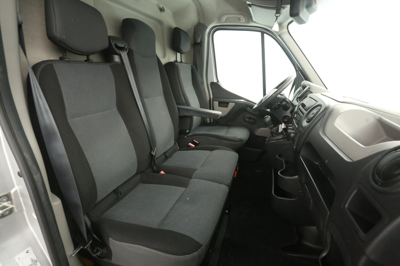 Renault Master T35 2.3 dCi L2H2 | Airco | Cruise | 3 Zits | Trekh — photo 10
