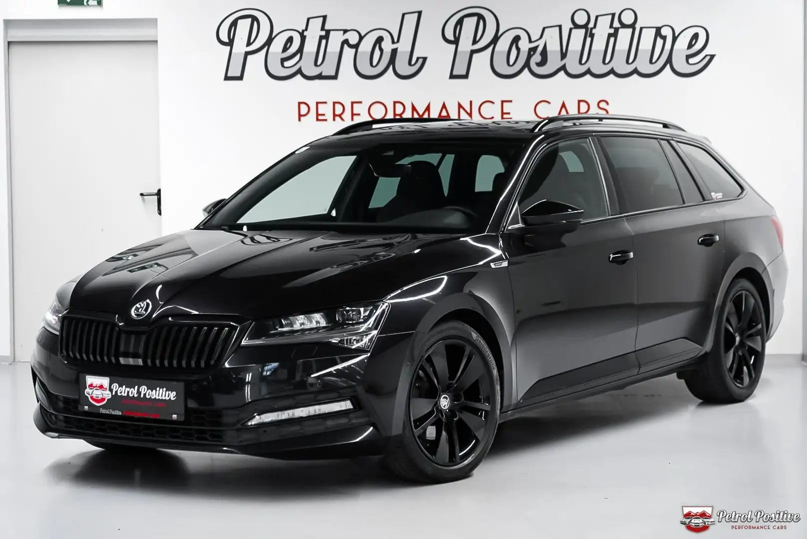 Skoda Superb 2.0 TDI SportLine Black Edition Schwarz - 1