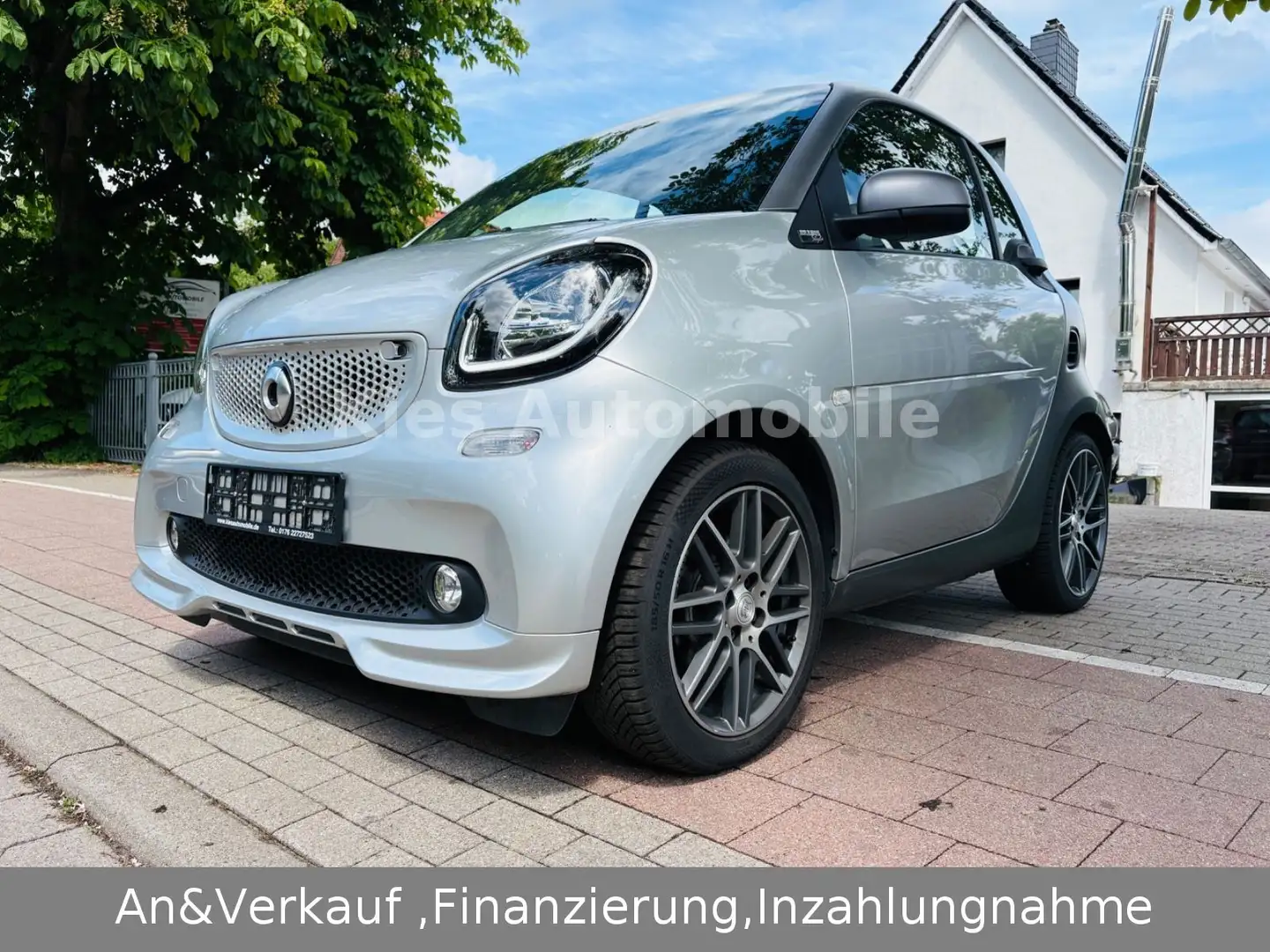 smart forTwo Brabus Xclusive 90PS/AUTOM/LEDER/NAVI/2H Gris - 2