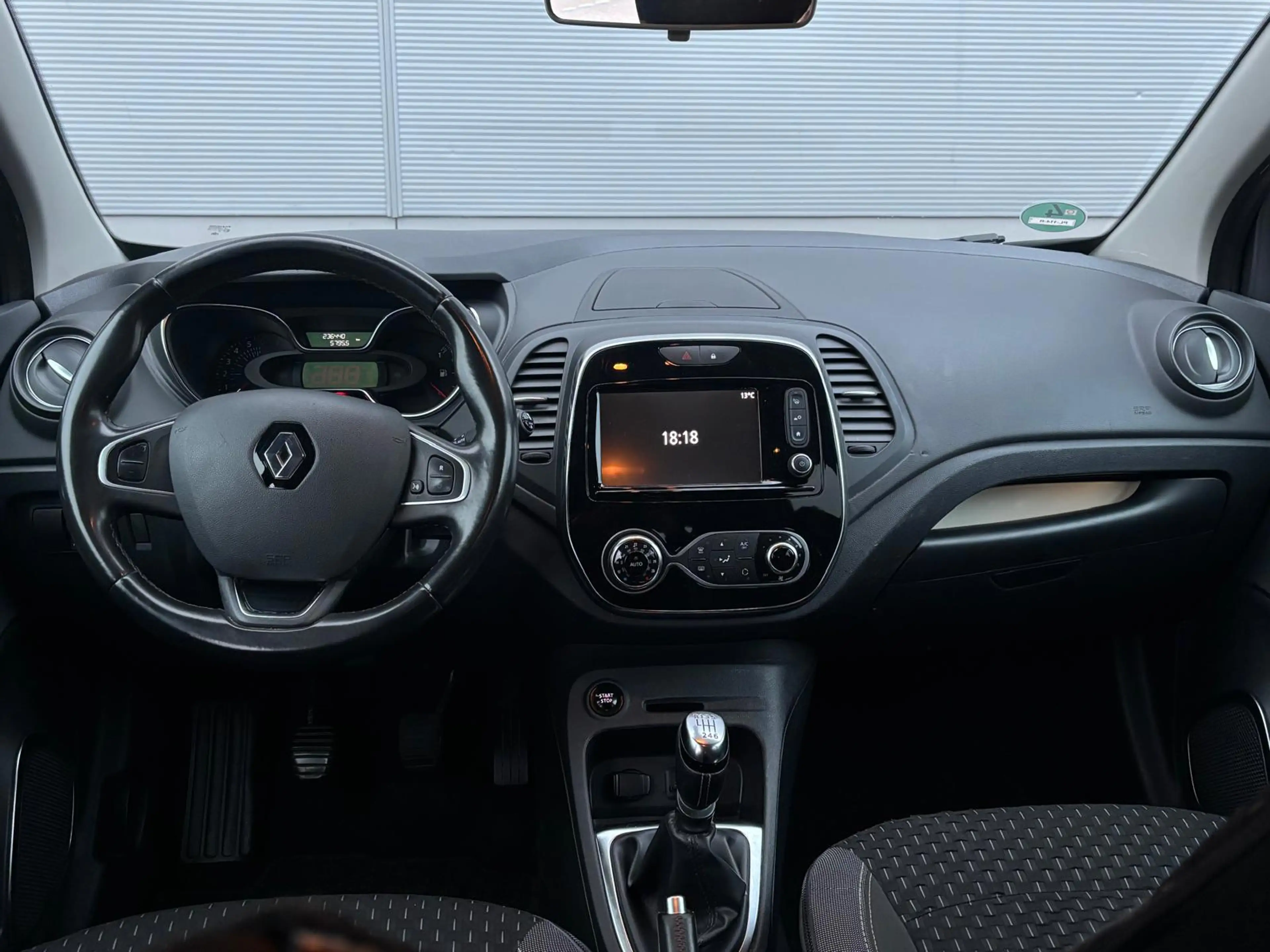 Renault Captur 1.2 TCe Intens| Clima| Cruise| Keyless| Camera| — photo 2