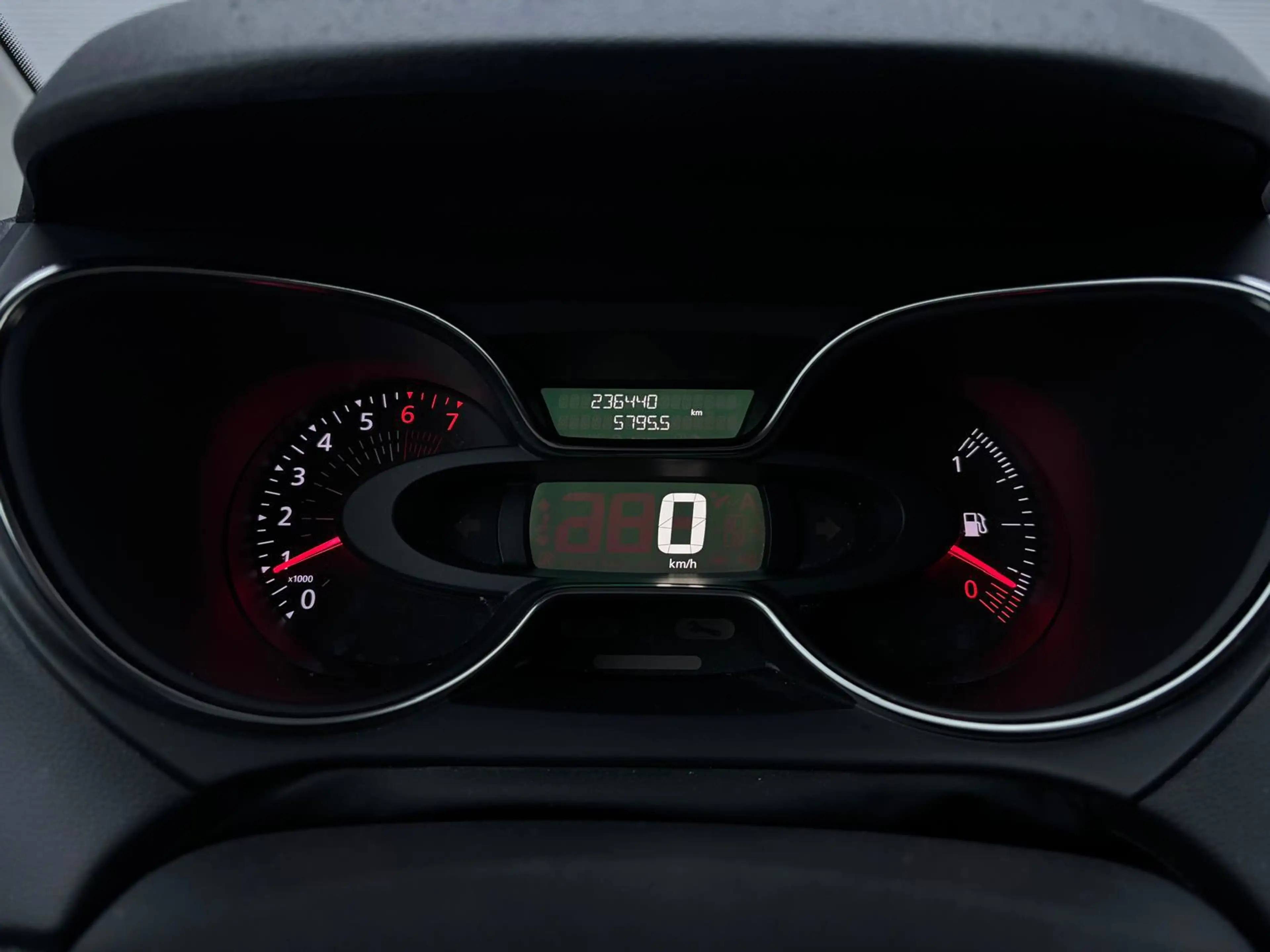 Renault Captur 1.2 TCe Intens| Clima| Cruise| Keyless| Camera| — photo 9