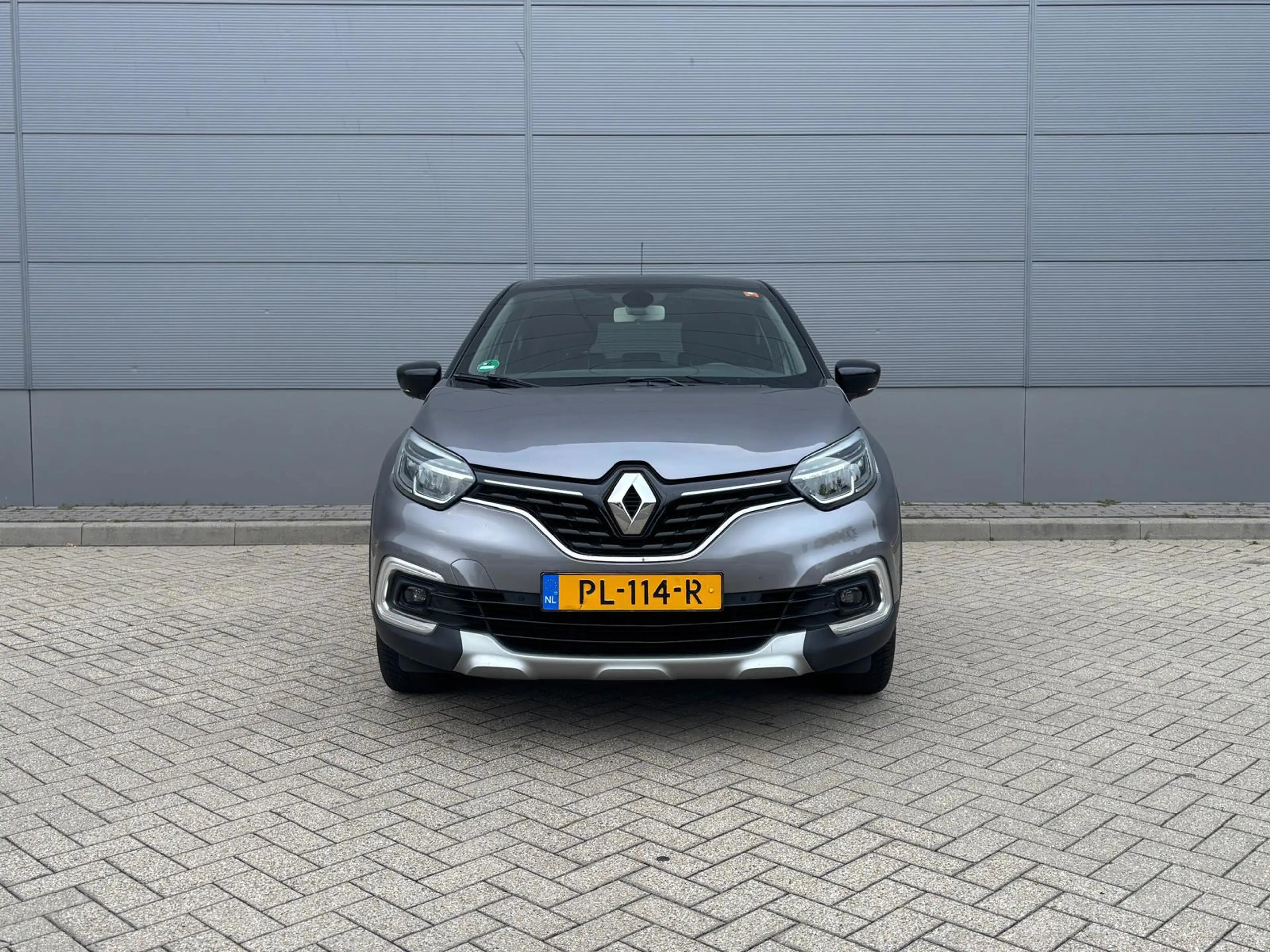 Renault Captur 1.2 TCe Intens| Clima| Cruise| Keyless| Camera| — photo 3