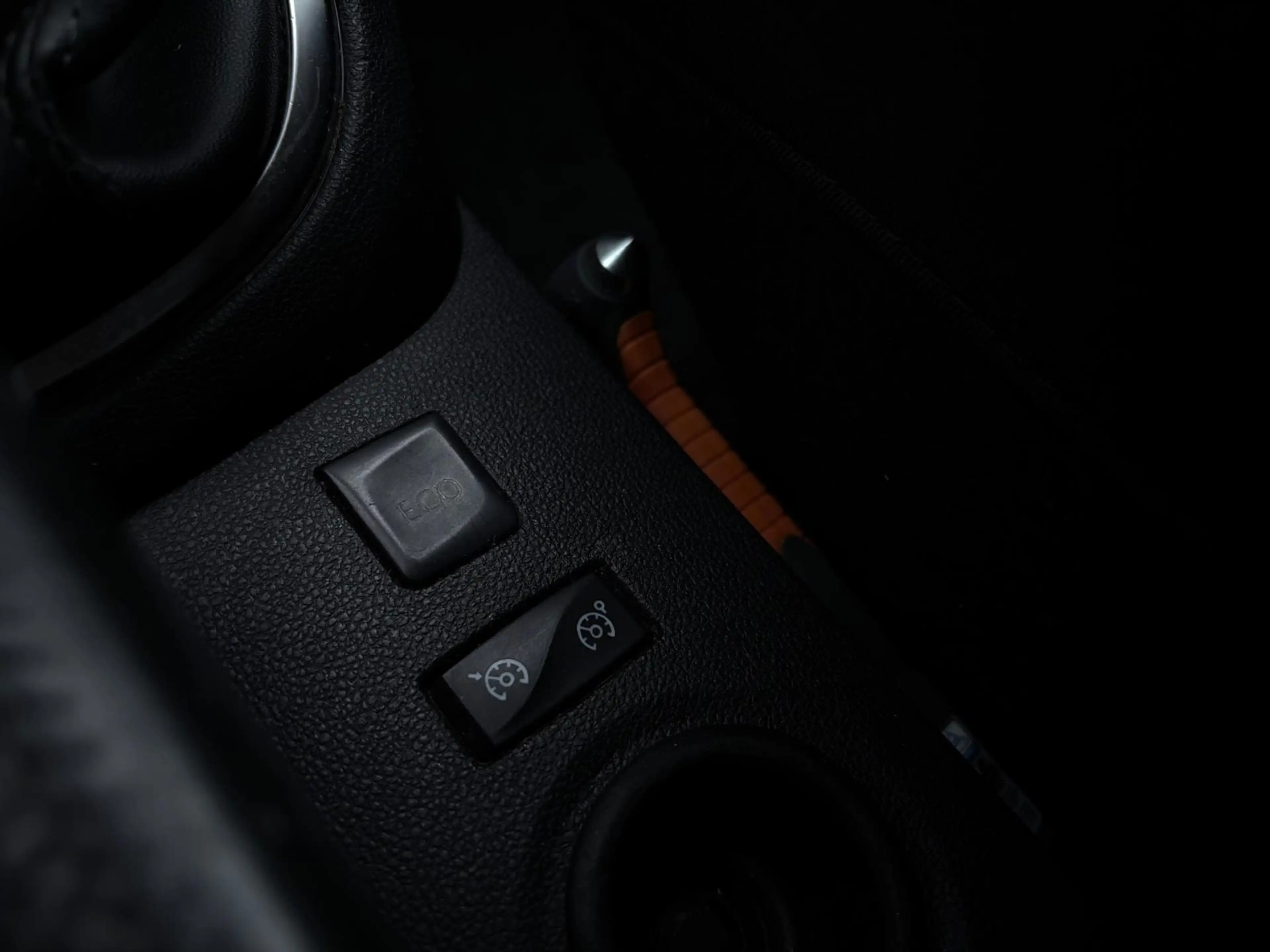 Renault Captur 1.2 TCe Intens| Clima| Cruise| Keyless| Camera| — photo 14