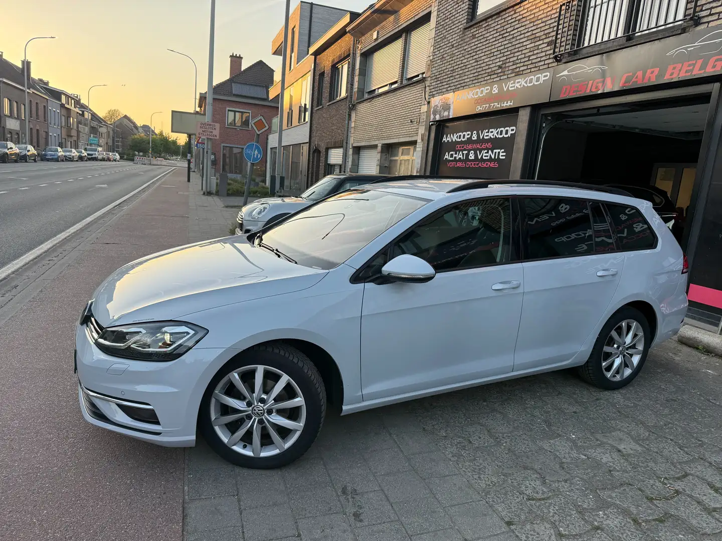 Volkswagen Golf Alltrack 1.6 CR TDi Automatique Xenon Navigations Blanc - 2