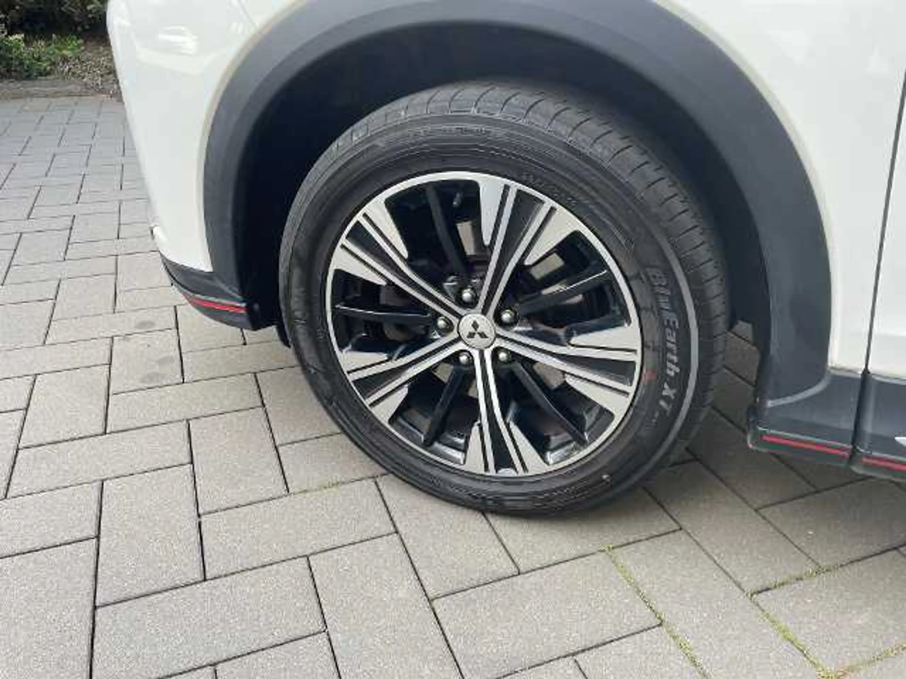 Mitsubishi Eclipse Cross INTRO EDITION 1.5 T-MIVEC 2WD CVT — photo 5