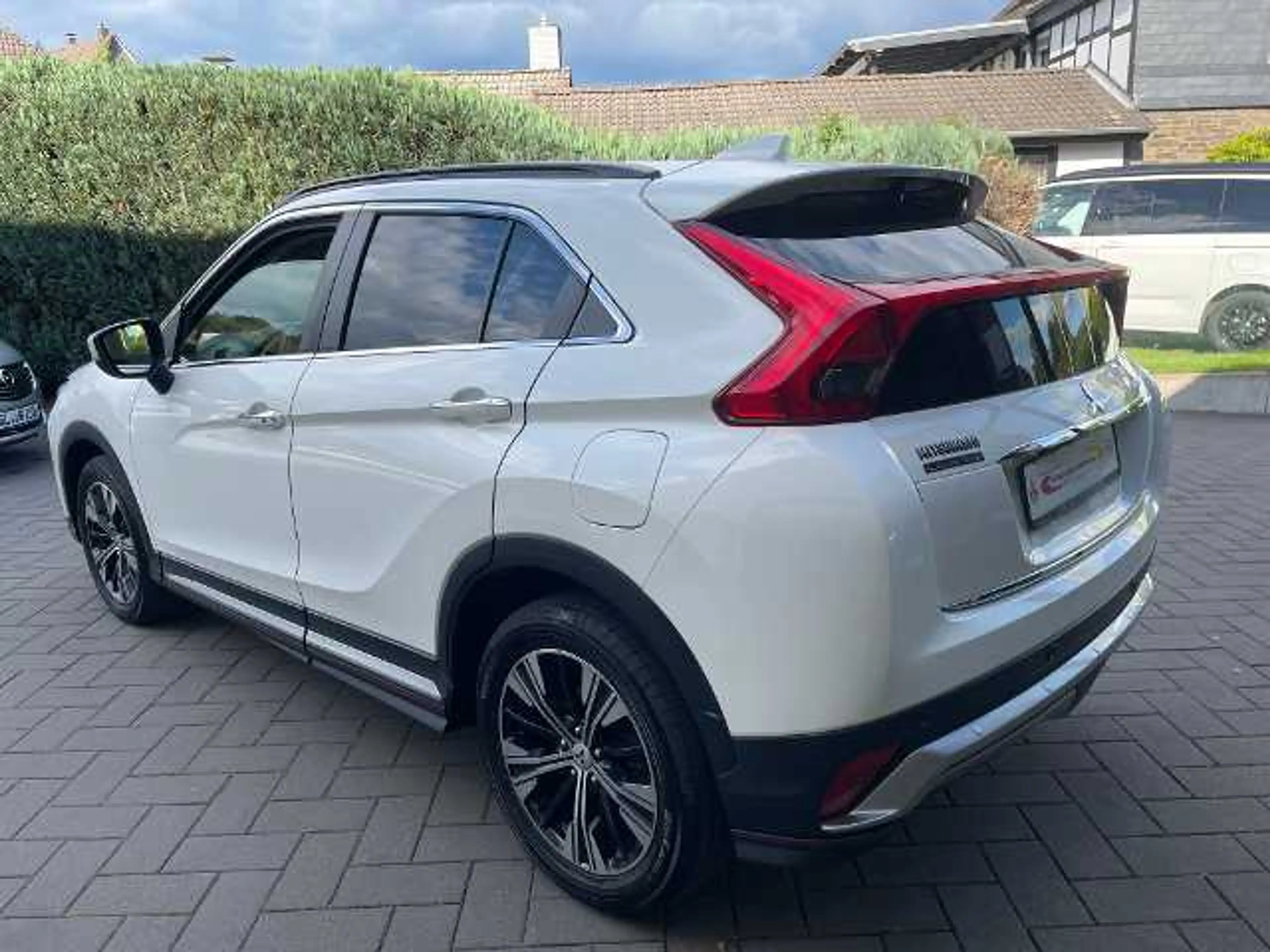 Mitsubishi Eclipse Cross INTRO EDITION 1.5 T-MIVEC 2WD CVT — photo 4