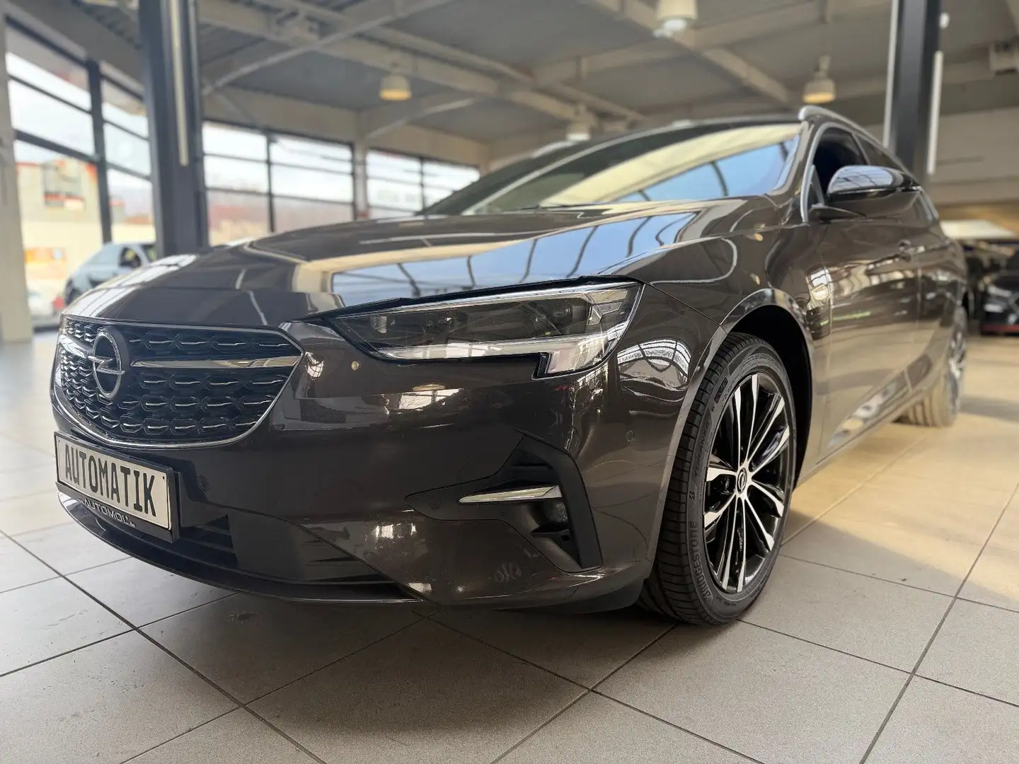 Opel Insignia B Sports Tourer Ultimate Autom. Braun - 2