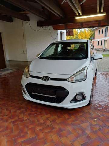 Hyundai i10 i10 1.0 YES! Silver