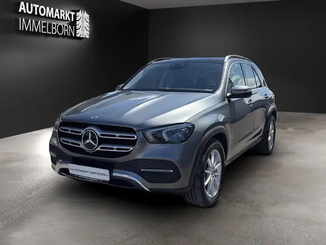 Mercedes-Benz GLE view 3