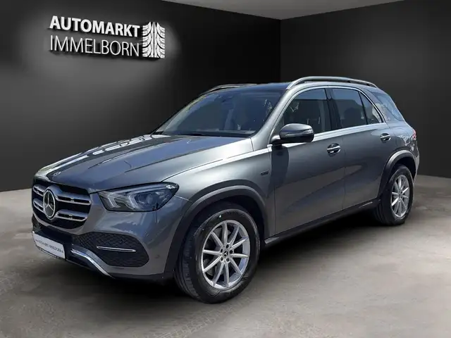 Mercedes-Benz GLE view 4