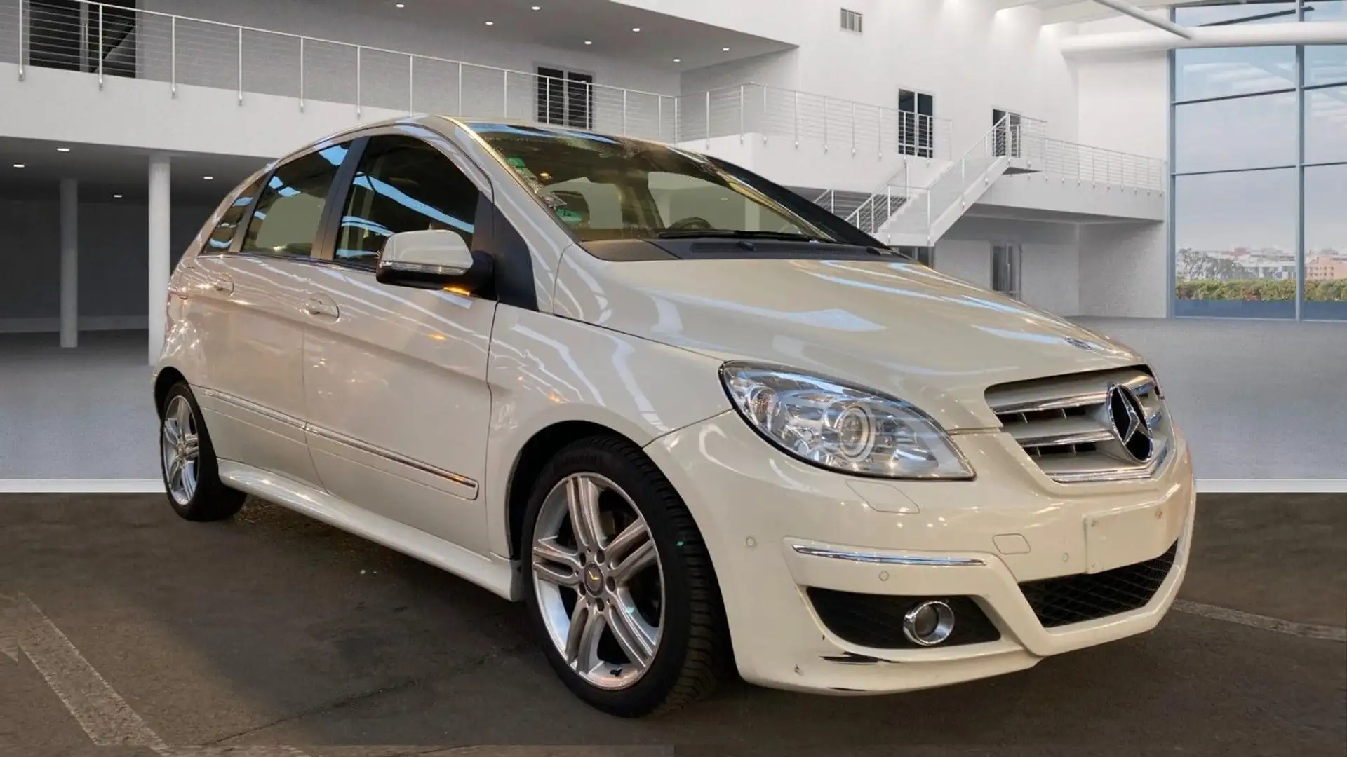 Mercedes-Benz B 200 CDI - PDC - NAVI - SHZ - TÜV NEU Weiß - 2
