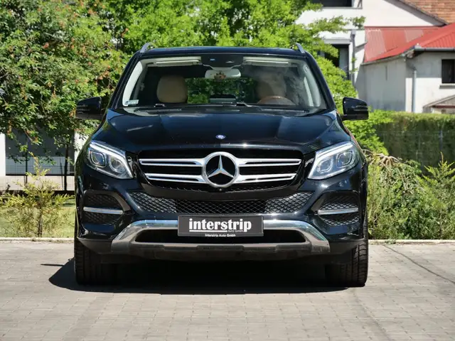Mercedes-Benz Gle view 2