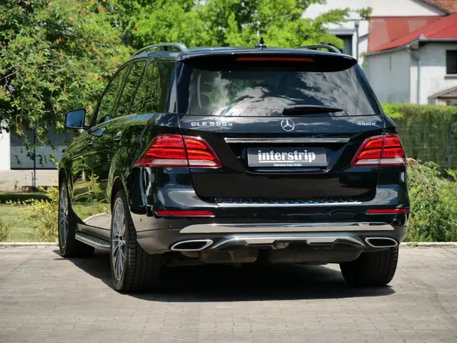 Mercedes-Benz Gle view 4