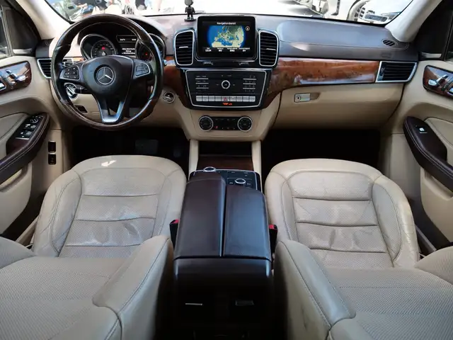 Mercedes-Benz Gle view 14