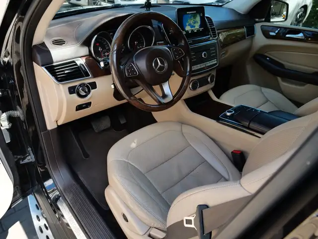 Mercedes-Benz Gle view 11