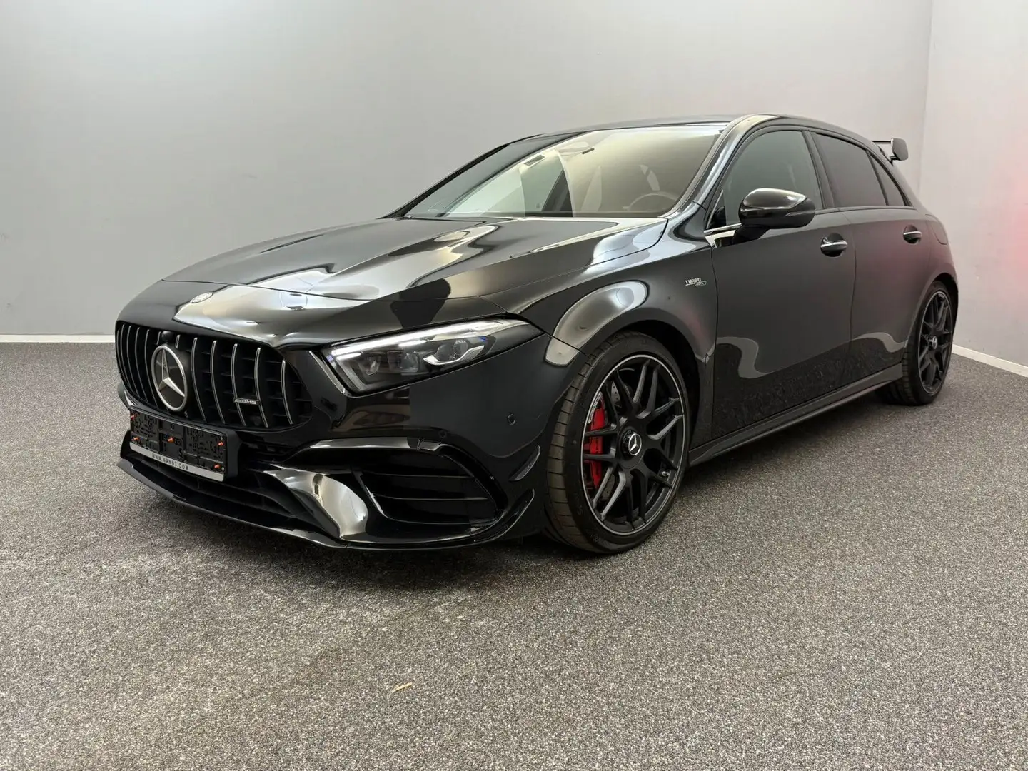 Mercedes-Benz A 45 AMG A 45 S AMG 4M+*MY24*AERO*PANO*BURME*MBEAM*DRIVER Schwarz - 1
