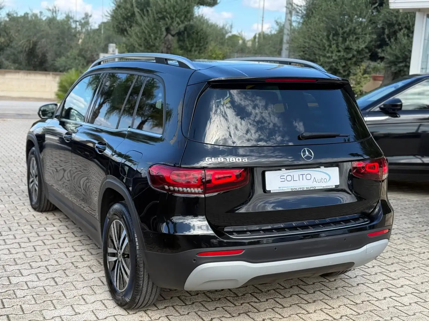 Mercedes-Benz GLB 180 2.0 Diesel Automatic Business Extra Nero - 2