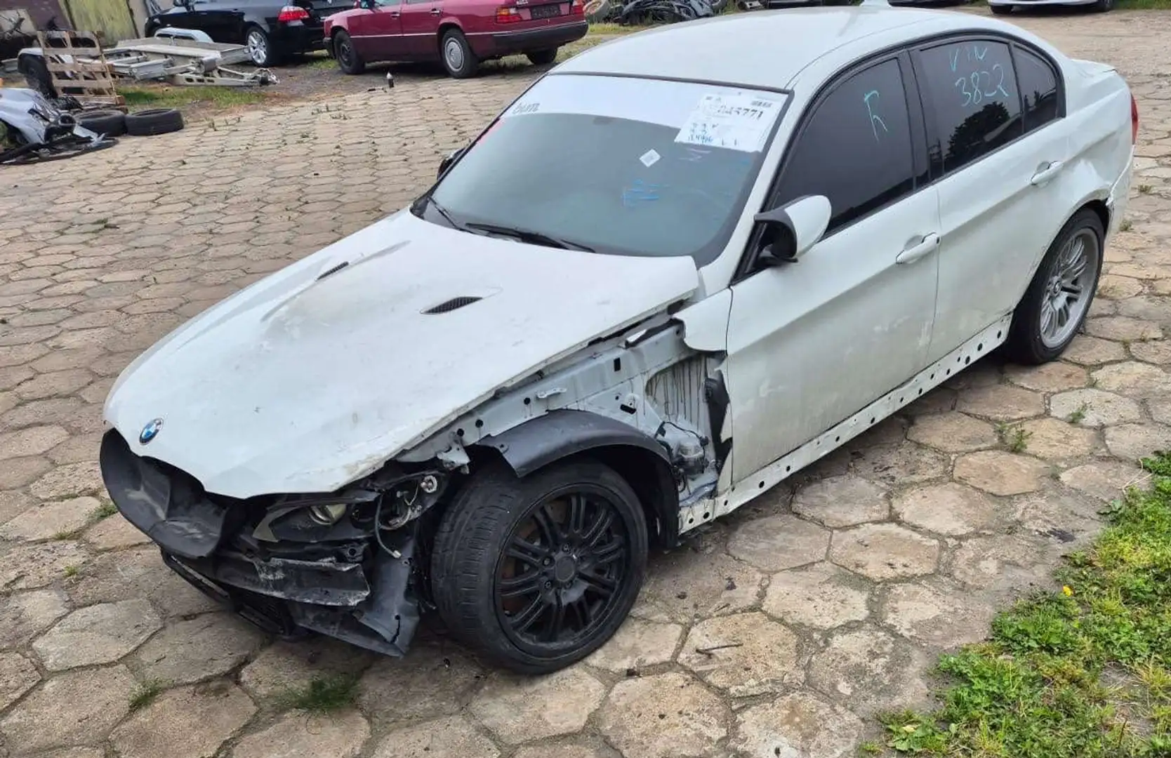 BMW M3 Drivelogic Bianco - 1