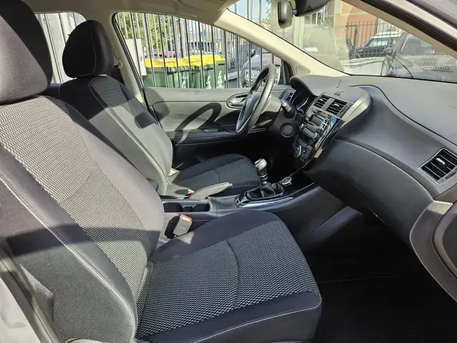 Nissan Pulsar view 11