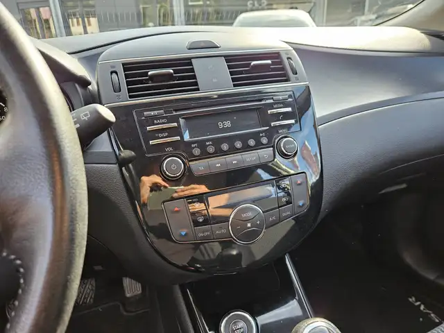 Nissan Pulsar view 14