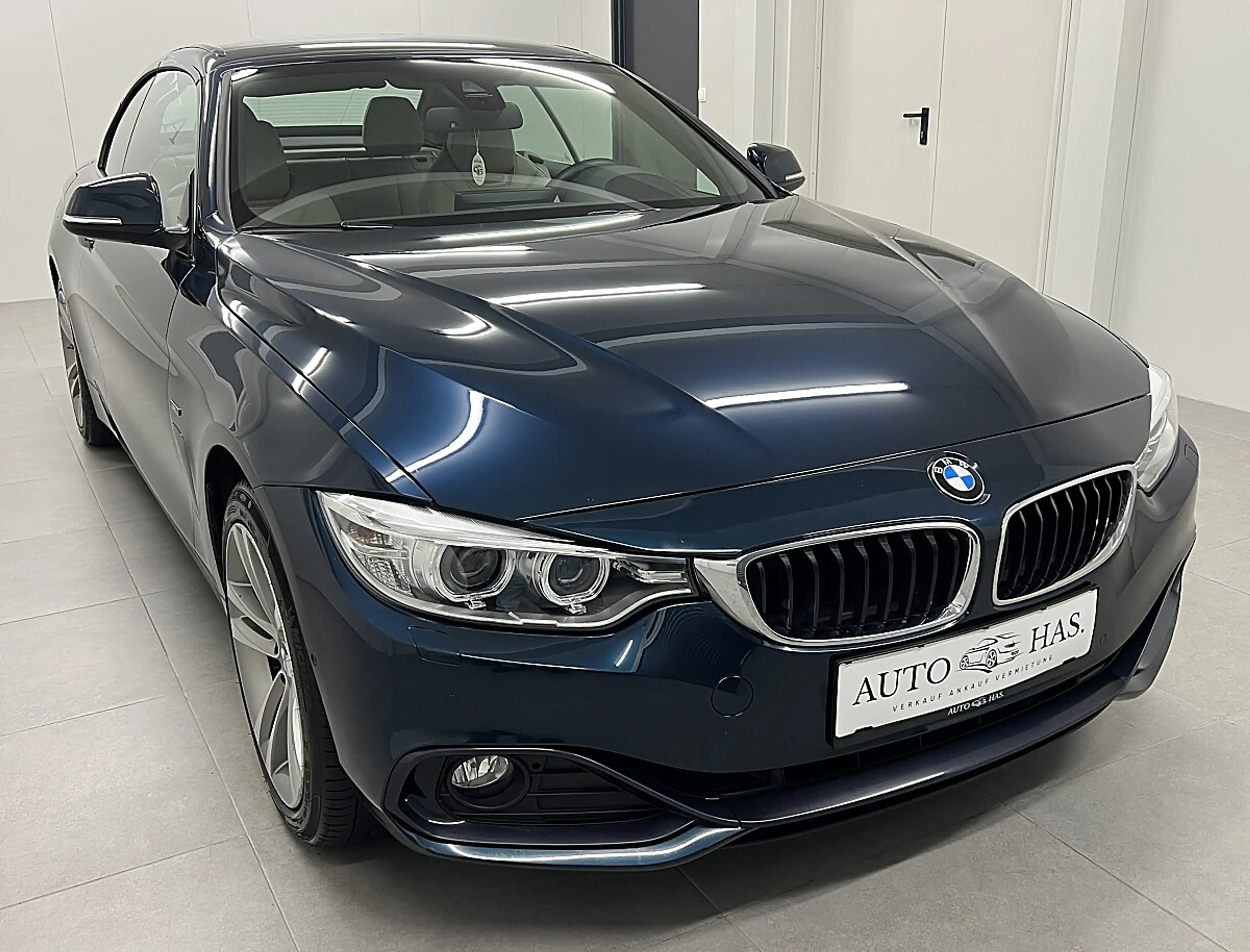 BMW 428 i xDrive Cabrio Aut. *Head-Up*Leder* — photo 2