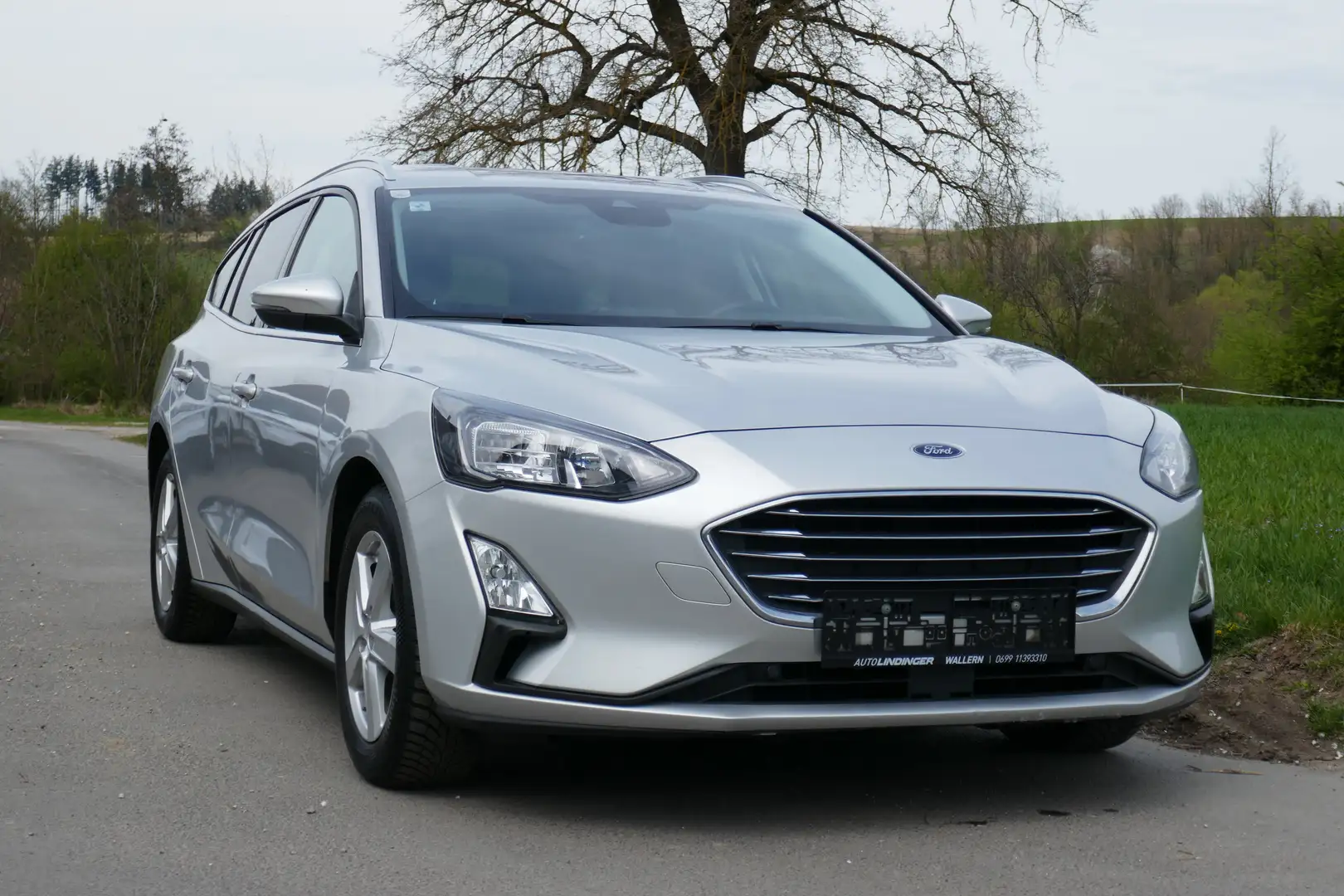 Ford Focus Titanium X Silber - 2