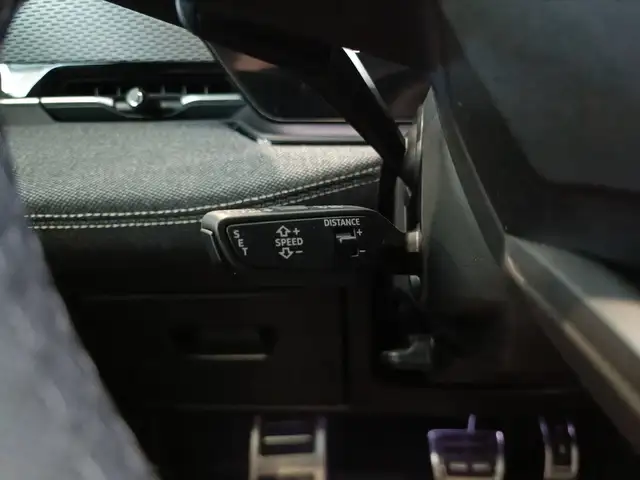 Audi A6 e-tron view 27