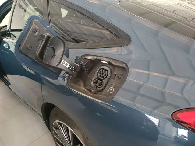 Audi A6 e-tron view 20