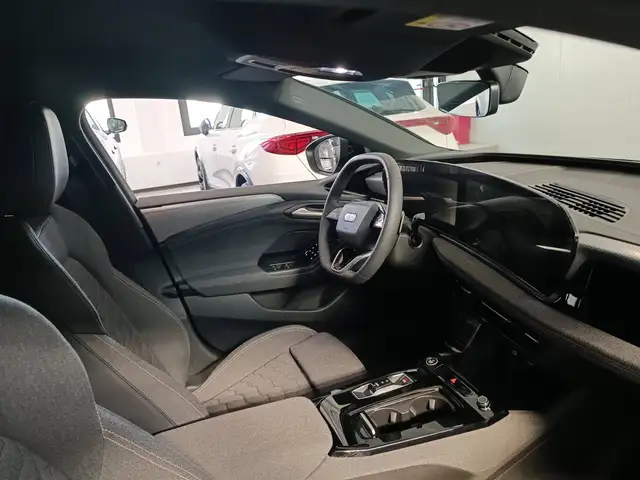 Audi A6 e-tron view 11