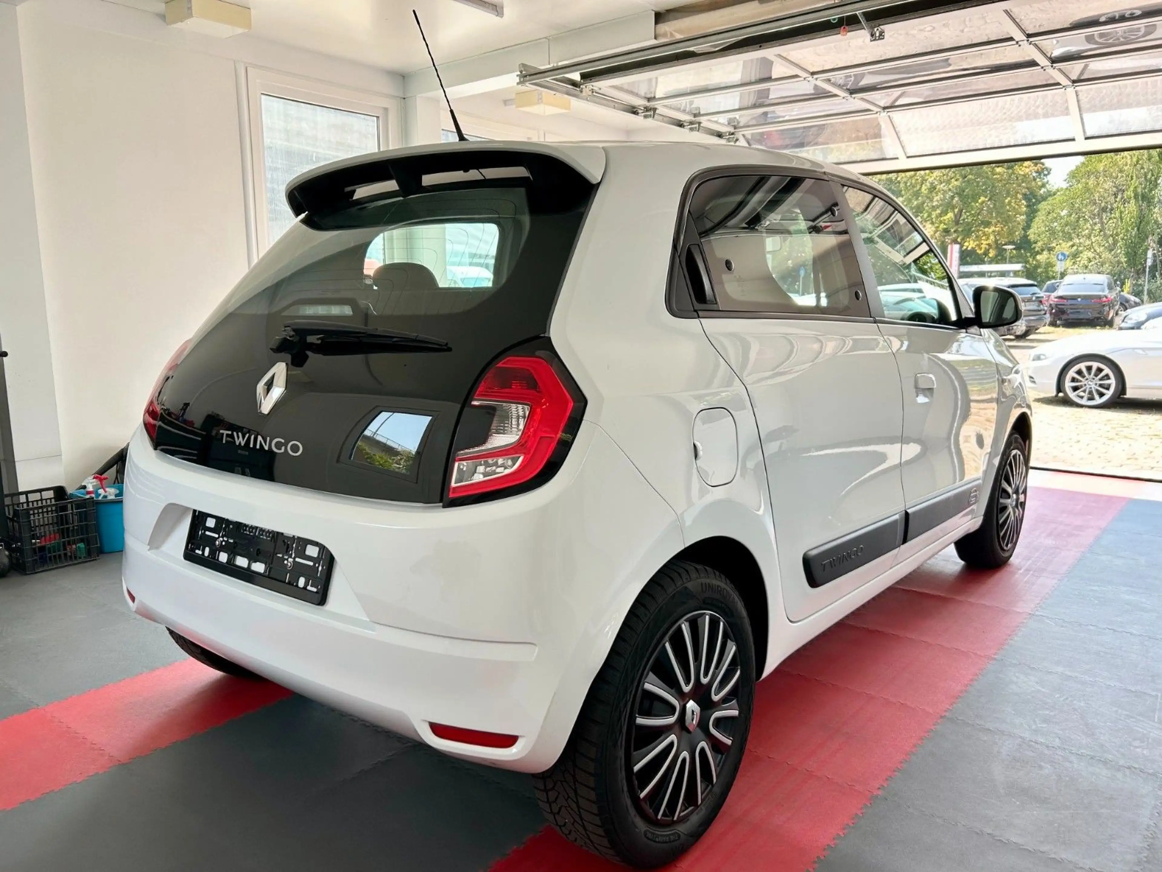 Renault Twingo Limited — photo 4