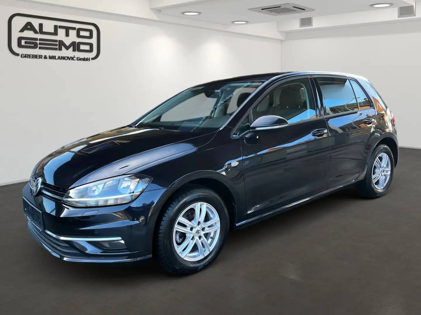 Volkswagen Golf Comfortline BMT Schwarz - 1