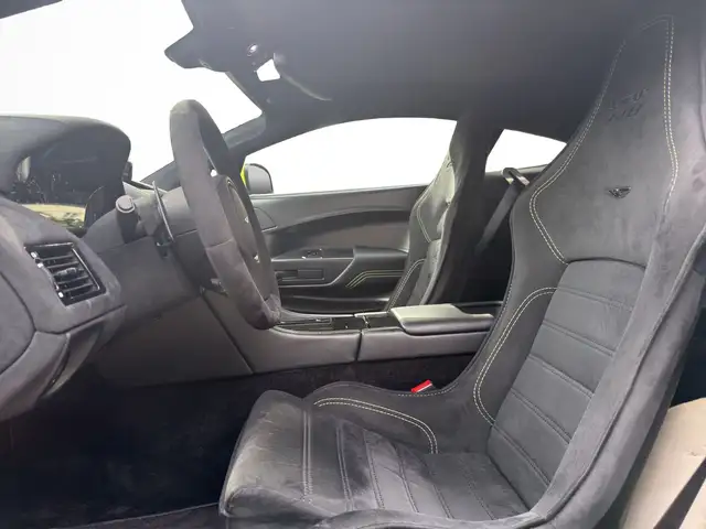 Aston Martin V8 view 12