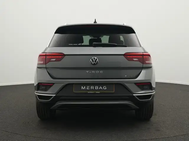 Volkswagen T-Roc view 4