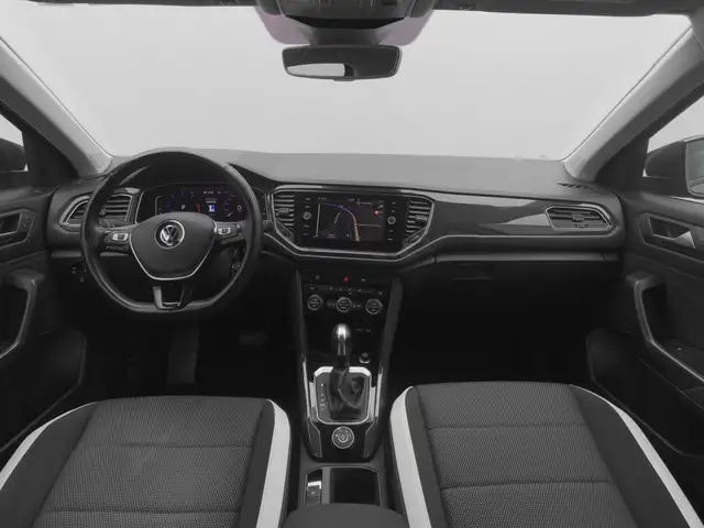 Volkswagen T-Roc view 18