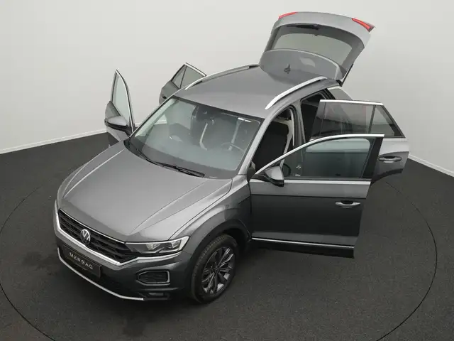 Volkswagen T-Roc view 14