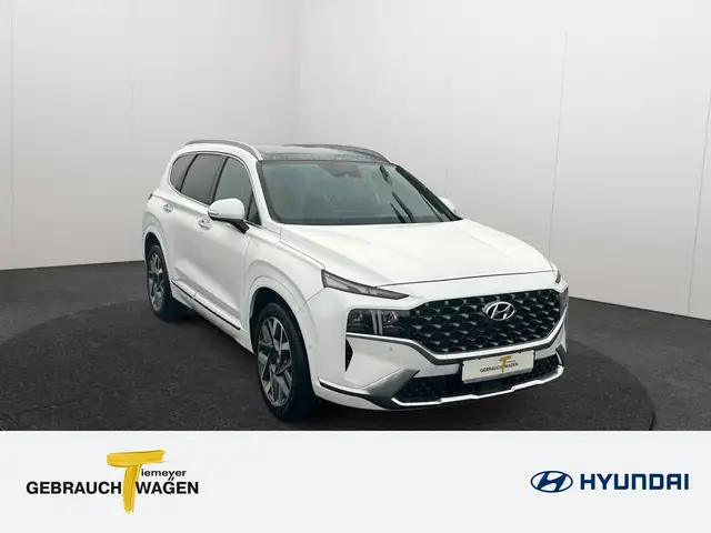 Hyundai Santa Fe view 3